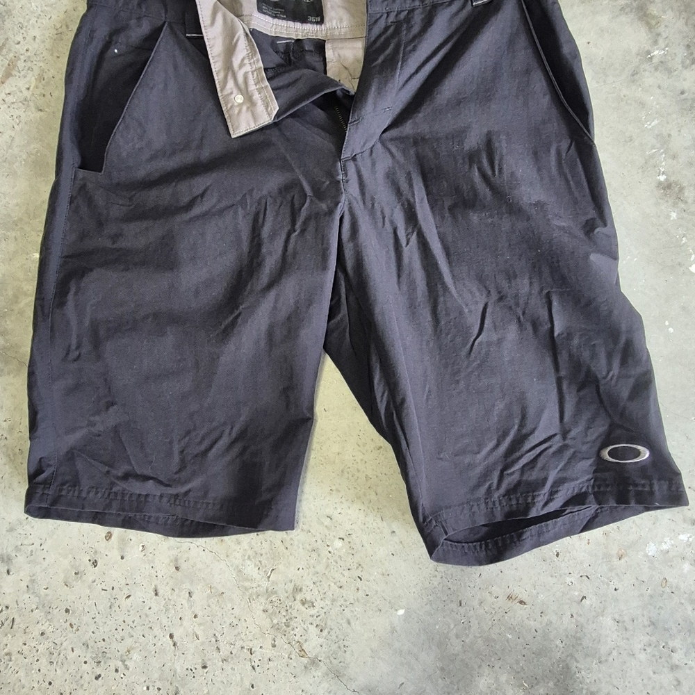 Oakley Men's Black Athletic Shorts